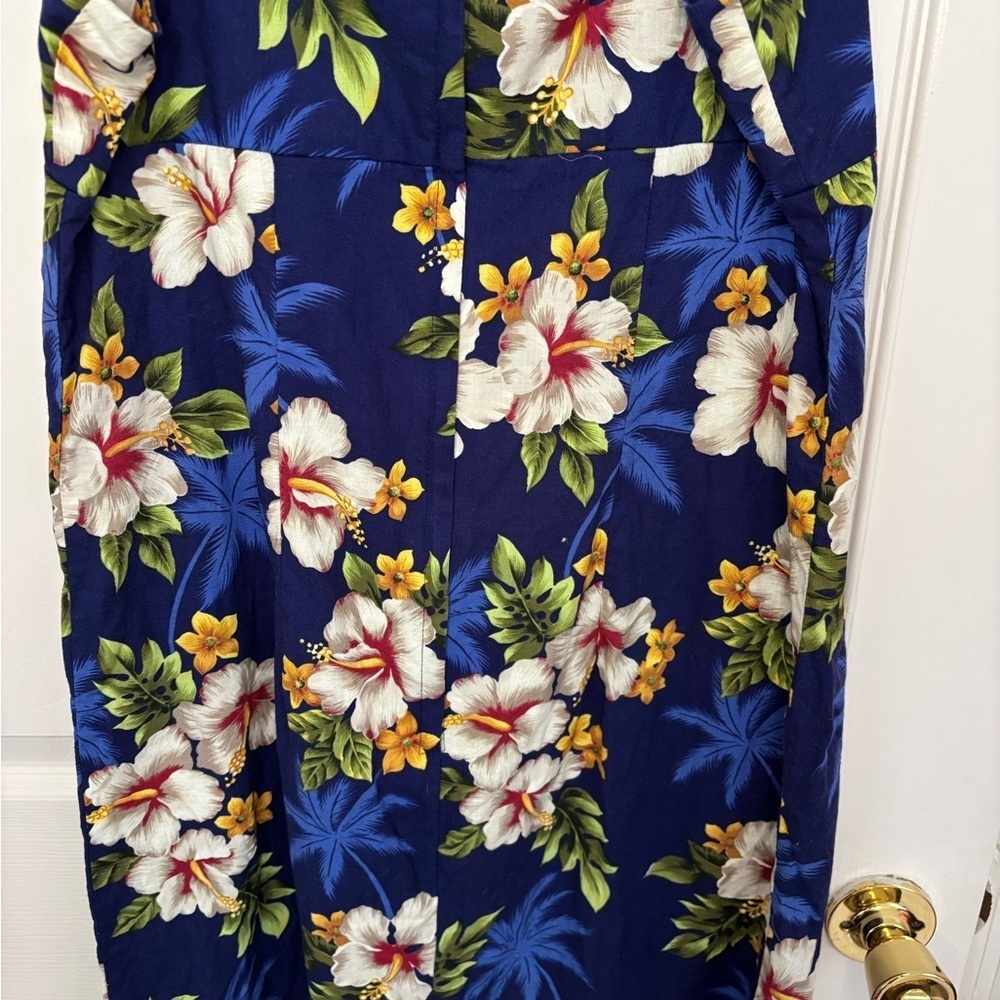 Pacific Legend Tropical Floral Dress - Picture 5 of 10
